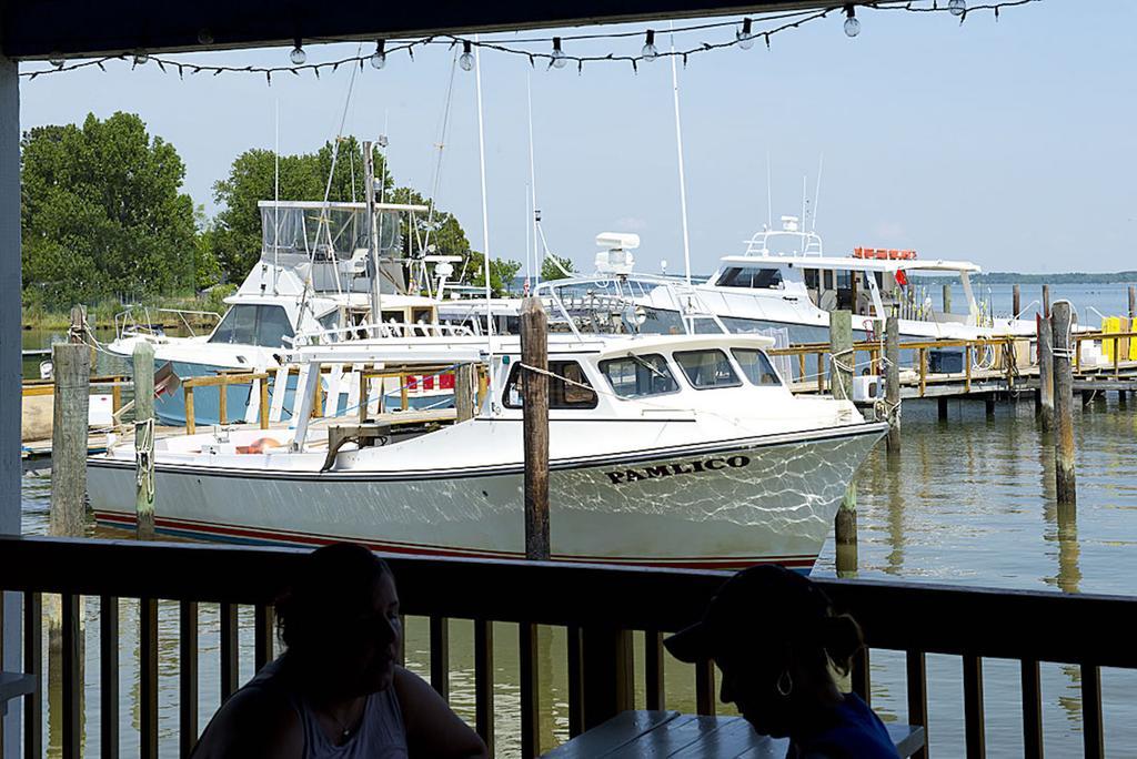 Chesapeake House Tilghman Island Buitenkant foto